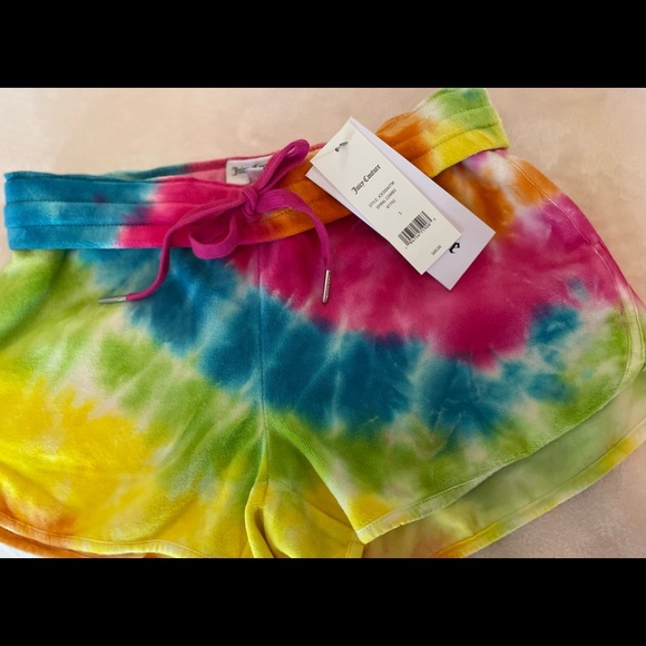 Juicy Couture Shorts - Picture 3 of 3